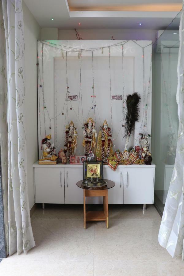 S.R. Residency Hotel Zirakpur Екстериор снимка